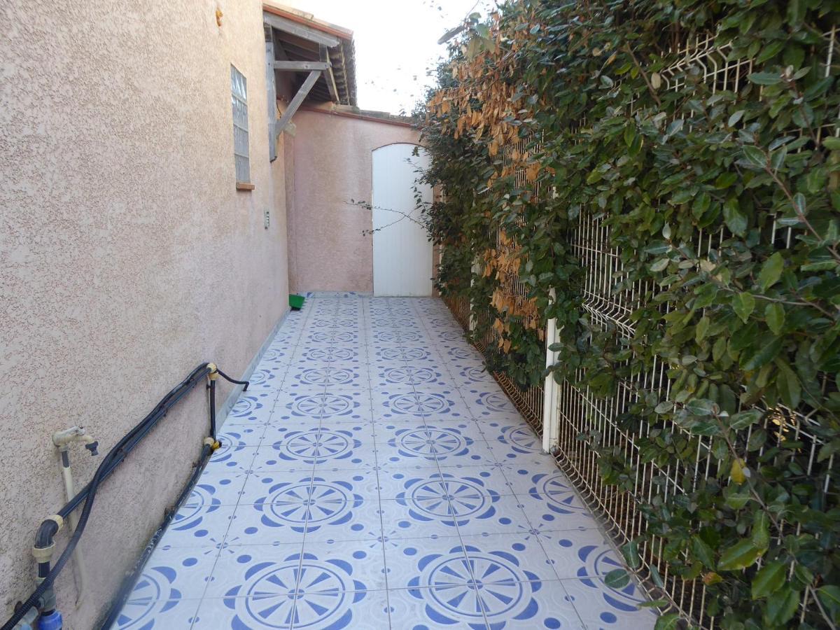 Apartamento Les 2 Dauphins Le Barcarès Exterior foto