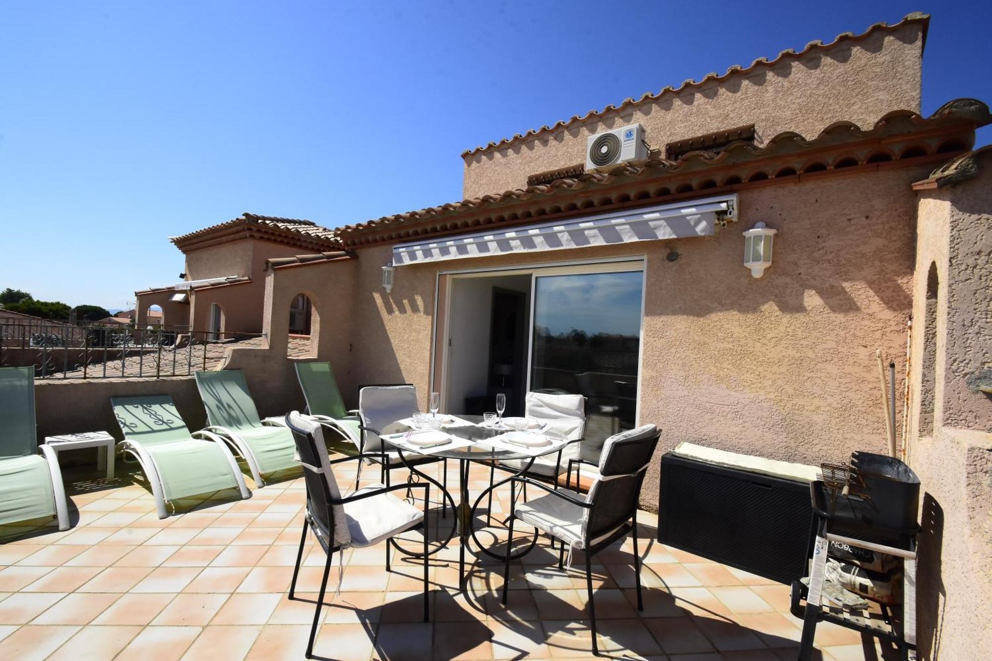 Apartamento Les 2 Dauphins Le Barcarès Exterior foto