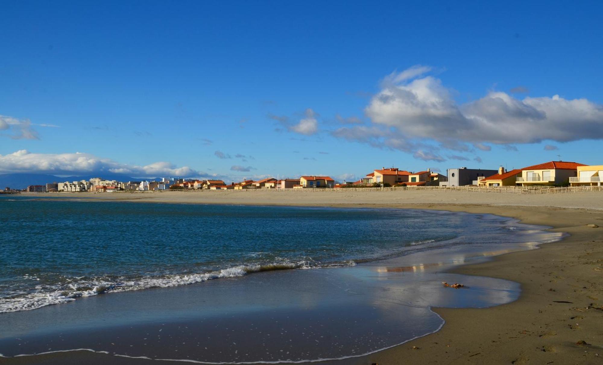 Apartamento Les 2 Dauphins Le Barcarès Exterior foto
