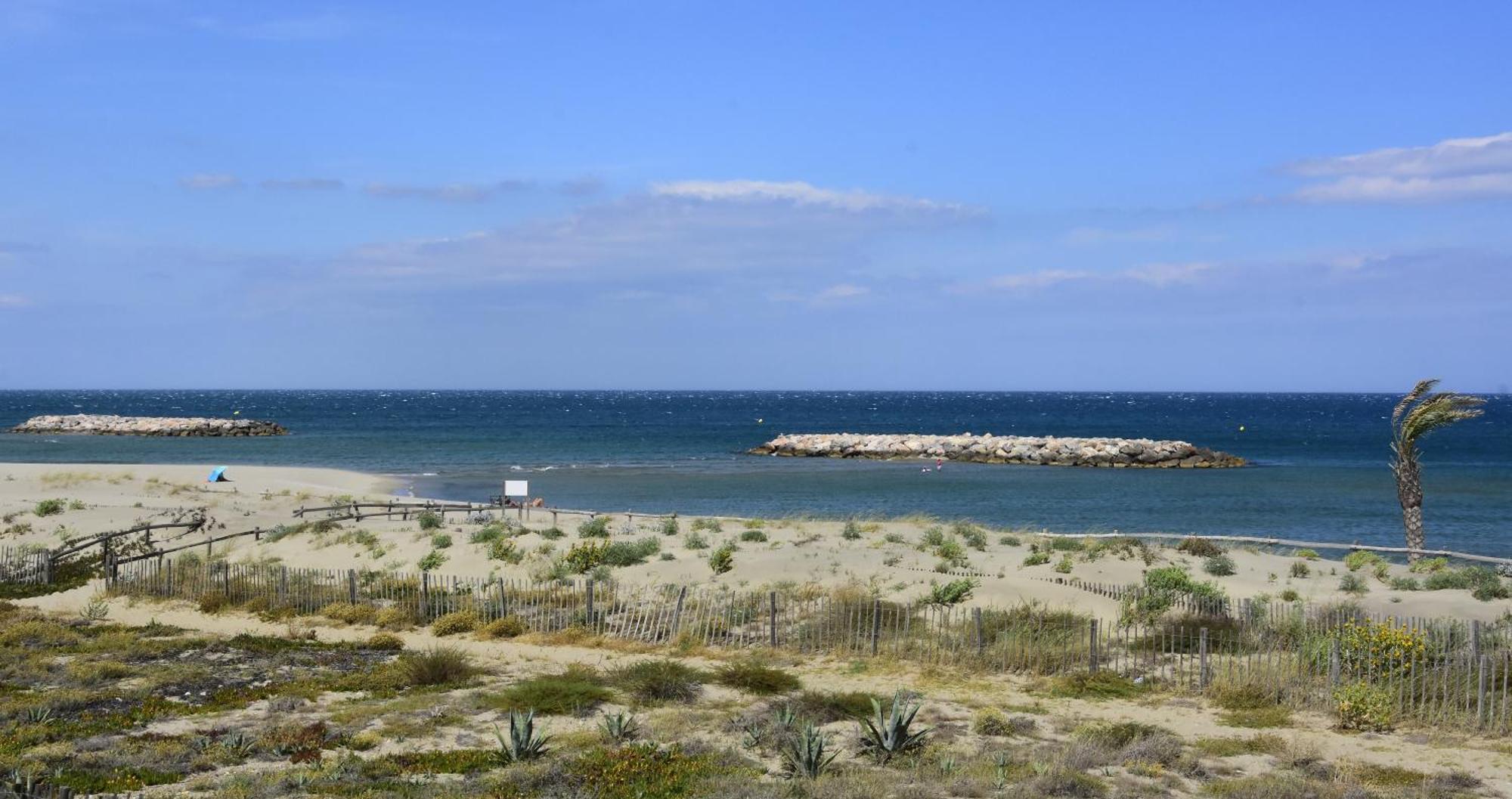 Apartamento Les 2 Dauphins Le Barcarès Exterior foto